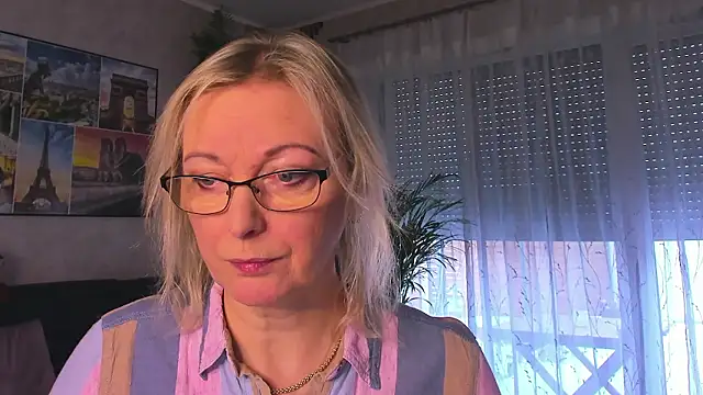 vanessa chat online show from January 13, 2:11 pm