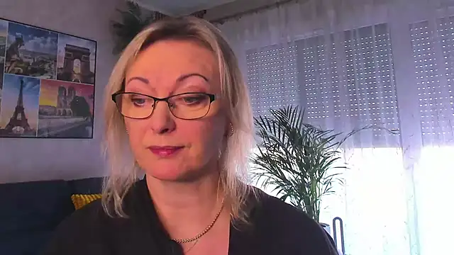 vanessa chat online show from March 9, 2:21 pm