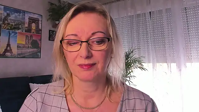 Snapshot of vanessa_chat chatting on April 14, 1:39 pm vanessa chat online show from April 14, 1:39 pm