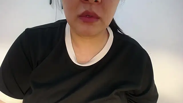 Snapshot of Squirt_tsunami_268 chatting on February 21, 1:11 pm Squirt tsunami 268 online show from February 21, 1:11 pm