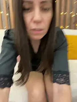 Snapshot of HotyWinter chatting on January 14, 4:40 pm HotyWinter online show from January 14, 4:40 pm