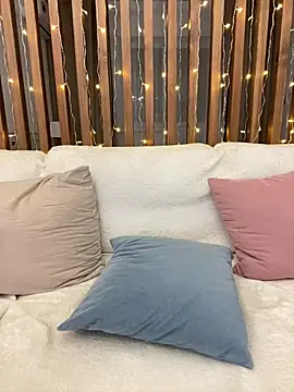 Snapshot of HotyWinter chatting on March 8, 7:42 pm HotyWinter online show from March 8, 7:42 pm