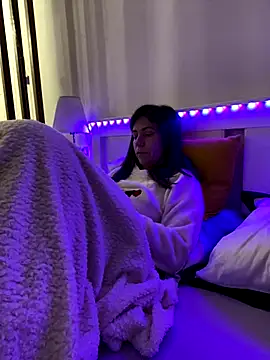 Snapshot of HotyWinter chatting on October 20, 3:18 am HotyWinter online show from October 20, 3:18 am