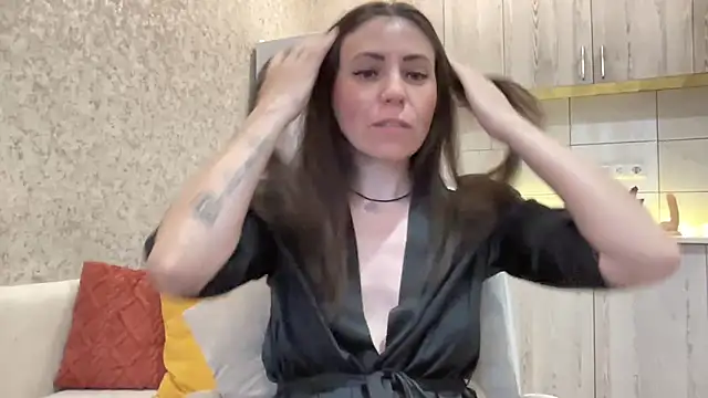 HotyWinter online show from May 16, 3:58 am