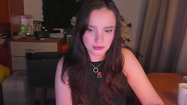 DoraCharmer online show from July 9, 6:12 pm