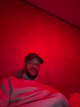 Snapshot of Lionayowe chatting on February 8, 5:27 pm Lionayowe online show from February 8, 5:27 pm