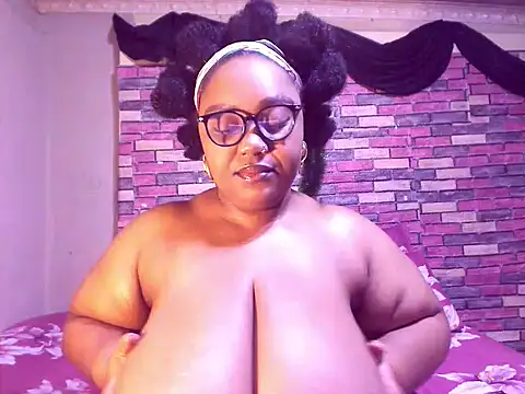 Snapshot of BustySavita chatting on April 5, 10:51 pm BustySavita online show from April 5, 10:51 pm