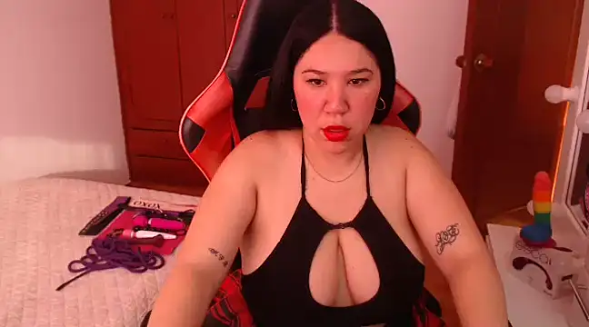 megan slut1 online show from March 1, 9:59 pm
