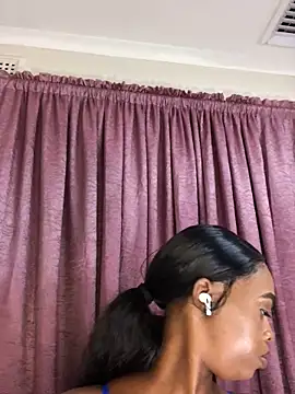 LuciousLips96 online show from January 7, 6:38 am