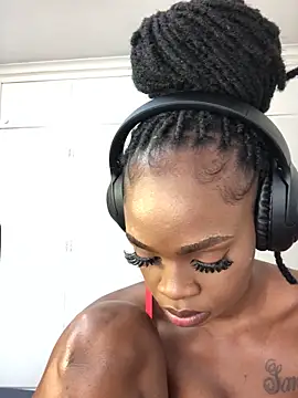 LuciousLips96 online show from October 10, 10:14 am