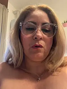 x elena x online show from February 26, 9:32 am