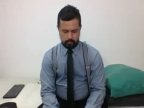 TRIISTAN KING10 online show from January 15, 7:01 pm