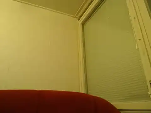 Snapshot of Milana235 chatting on February 13, 6:16 pm Milana235 online show from February 13, 6:16 pm