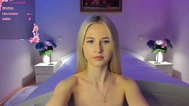 AnnaCarrera online show from April 30, 6:58 pm
