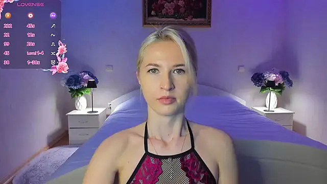 AnnaCarrera online show from May 11, 7:00 pm