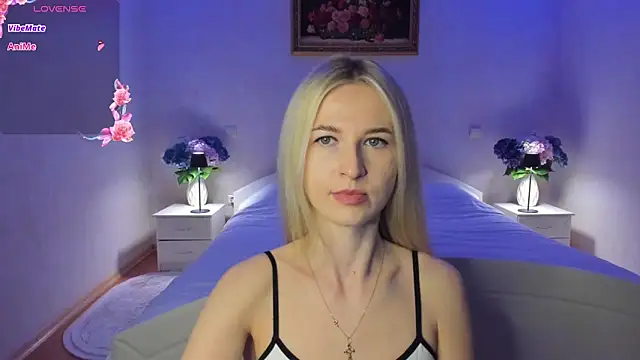 AnnaCarrera online show from May 13, 6:27 pm