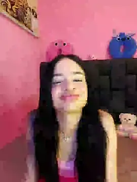 Snapshot of secretgreisy_ chatting on December 10, 10:49 am secretgreisy online show from December 10, 10:49 am