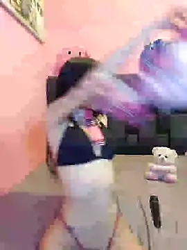 Snapshot of secretgreisy_ chatting on December 15, 11:42 pm secretgreisy online show from December 15, 11:42 pm
