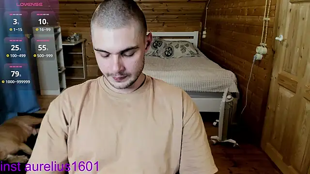 maks wolfis online show from October 16, 7:04 pm