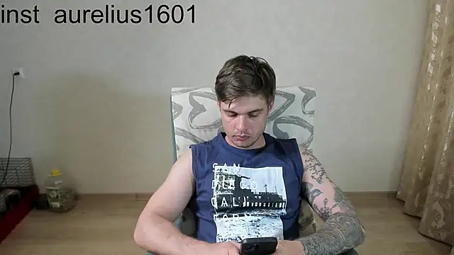 maks wolfis online show from June 13, 7:01 pm
