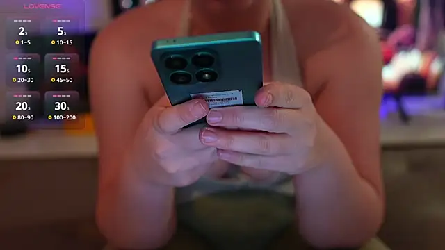 Snapshot of pawg_queen chatting on September 22, 12:34 am pawg queen online show from September 22, 12:34 am