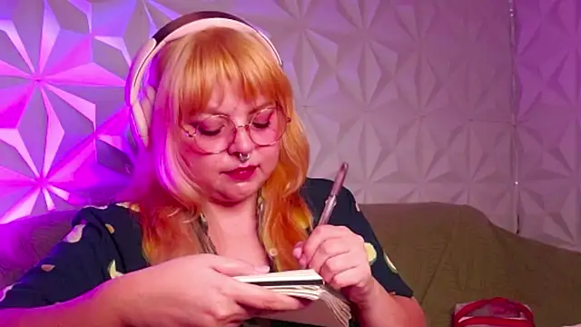 Satyn doll online show from September 21, 10:33 pm