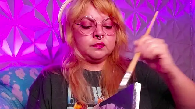 Satyn doll online show from October 12, 11:15 pm