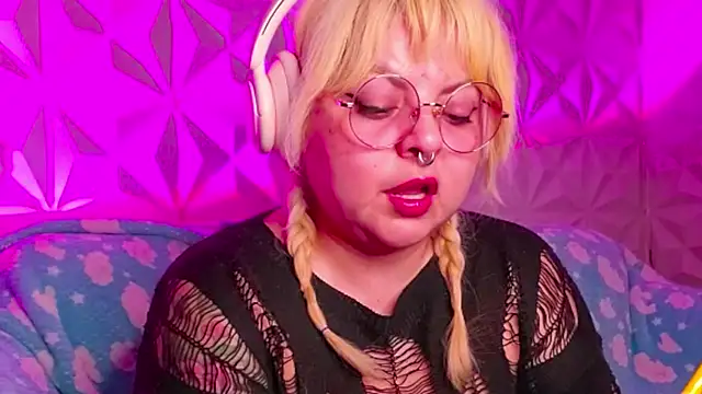 Satyn doll online show from October 17, 11:07 pm