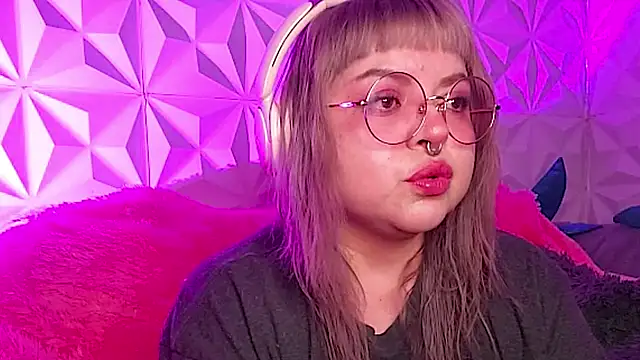 Satyn doll online show from November 8, 12:00 am