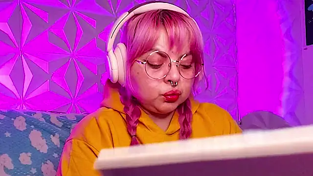 Satyn doll online show from February 18, 12:39 am