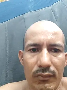 Snapshot of Willmermena chatting on April 2, 11:35 pm Willmermena online show from April 2, 11:35 pm