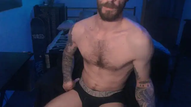 SexxxyLouis online show from January 9, 9:05 pm