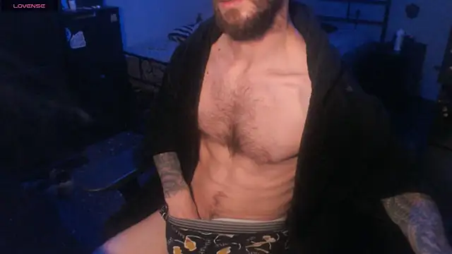 Snapshot of SexxxyLouis chatting on September 25, 6:06 am SexxxyLouis online show from September 25, 6:06 am