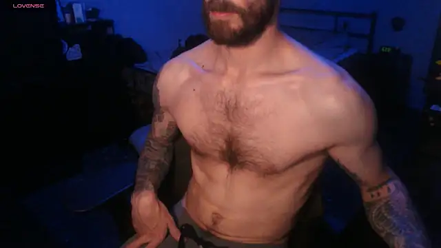 Snapshot of SexxxyLouis chatting on October 10, 5:56 pm SexxxyLouis online show from October 10, 5:56 pm