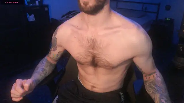 SexxxyLouis online show from November 4, 9:19 am