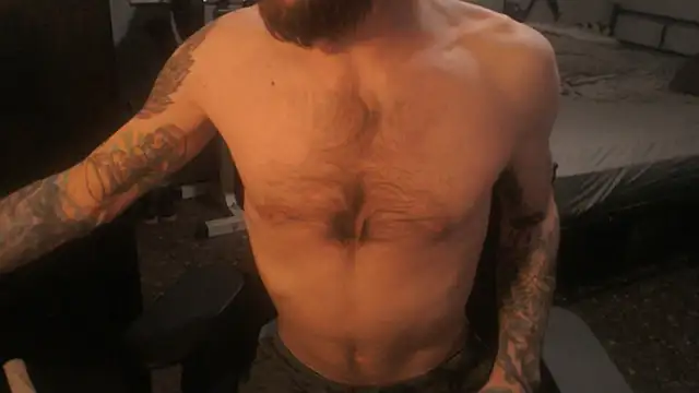 SexxxyLouis online show from March 31, 7:25 pm