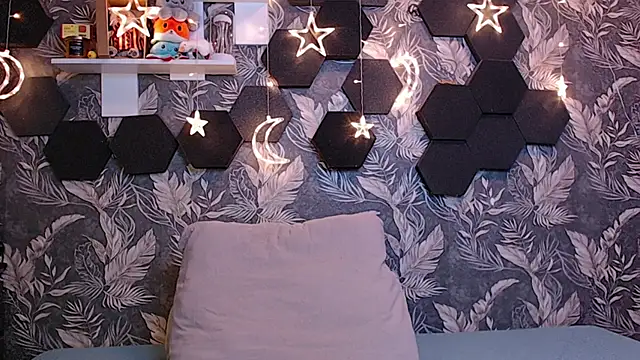 ChiooMia online show from March 16, 8:07 am