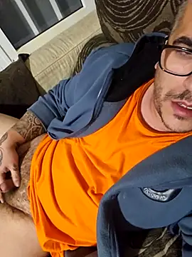 Snapshot of Alex3009 chatting on February 1, 8:02 am Alex3009 online show from February 1, 8:02 am