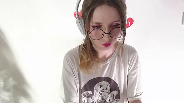 Snapshot of _Hanna_Moon_ chatting on March 5, 10:00 am Hanna Moon online show from March 5, 10:00 am