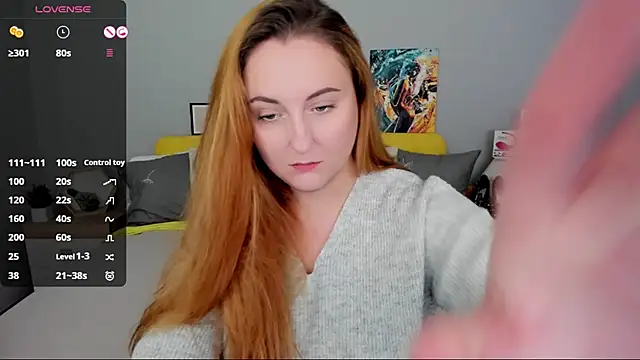 Snapshot of BabeLessi chatting on October 2, 5:31 pm BabeLessi online show from October 2, 5:31 pm