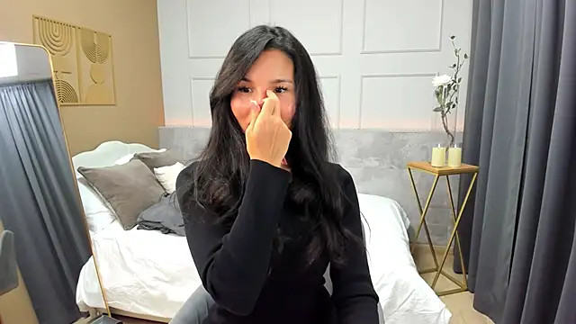 Snapshot of ErikaSoft chatting on December 2, 5:35 am ErikaSoft online show from December 2, 5:35 am