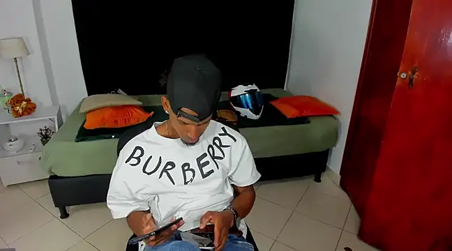 anhtony wayans online show from March 8, 3:06 am