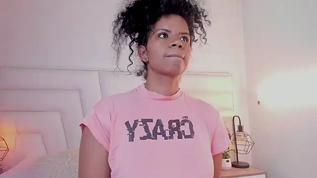 Ellie Alves online show from December 7, 12:35 pm