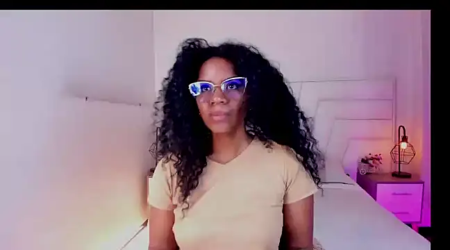 Ellie Alves online show from February 24, 1:21 pm