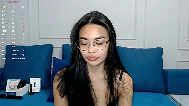 kwana colada online show from November 11, 1:22 pm