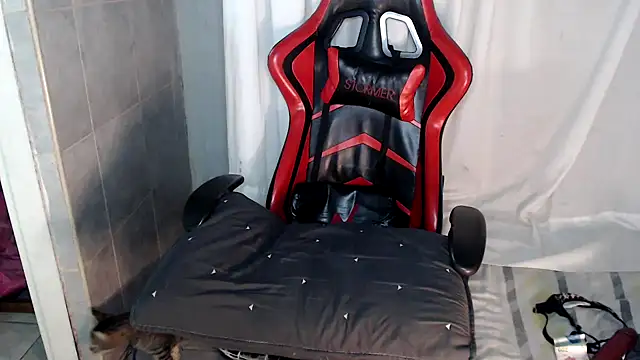 AyantiPonz79 online show from February 16, 3:37 am