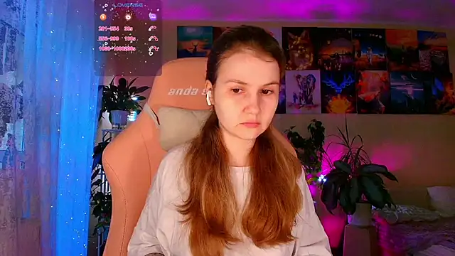 Snapshot of GoodWitch_ chatting on November 27, 8:05 am GoodWitch online show from November 27, 8:05 am