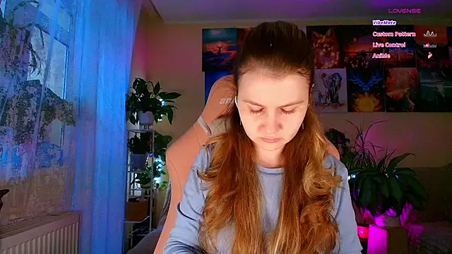 Snapshot of GoodWitch_ chatting on February 5, 7:46 am GoodWitch online show from February 5, 7:46 am