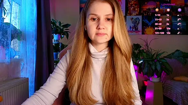 Snapshot of GoodWitch_ chatting on February 11, 11:59 am GoodWitch online show from February 11, 11:59 am