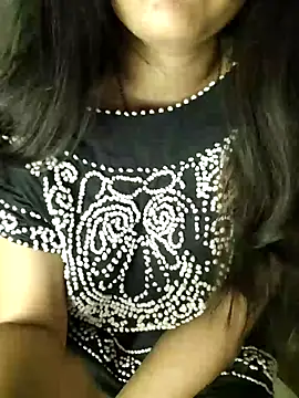 Snapshot of MumbaiMaskGirl chatting on December 17, 1:50 am MumbaiMaskGirl online show from December 17, 1:50 am